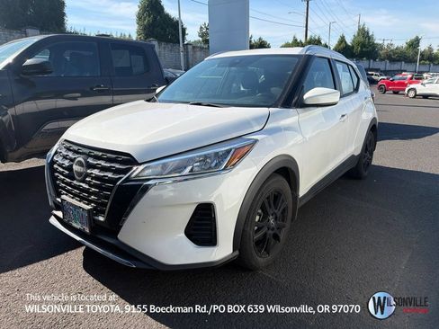 Used 2024 Nissan Kicks SV FWD image 1