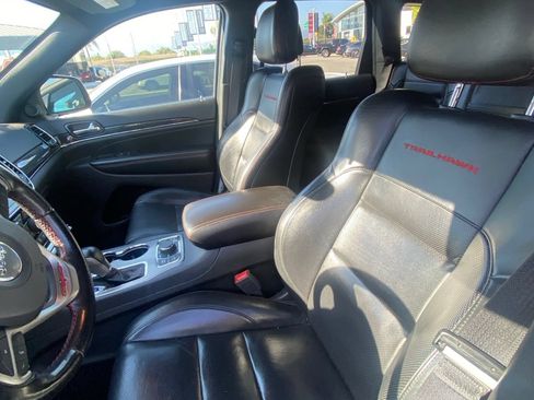 Used 2021 Jeep Grand Cherokee Trailhawk w/ Trailhawk Luxury Group AWD/4WD image 6