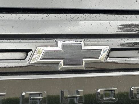 Used 2023 Chevrolet Tahoe Z71 w/ Luxury Package image 46