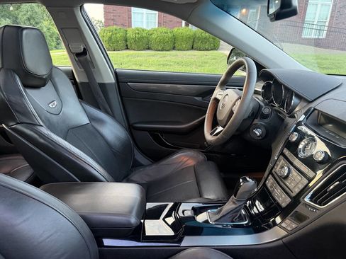 Used 2010 Cadillac CTS V RWD image 34