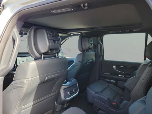 New 2026 Ford Expedition Platinum w/ Stealth Appearance Package image 15