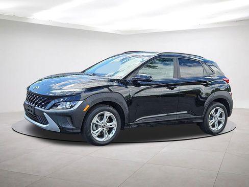 Used 2023 Hyundai Kona SEL w/ Cargo Package AWD/4WD image 3