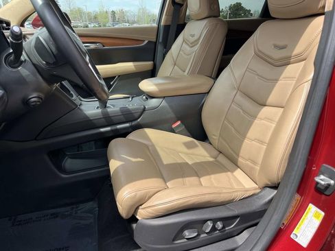 Used 2017 Cadillac XT5 Platinum image 22