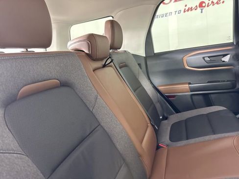 Certified 2021 Ford Bronco Sport Outer Banks w/ Outer Banks Package image 18