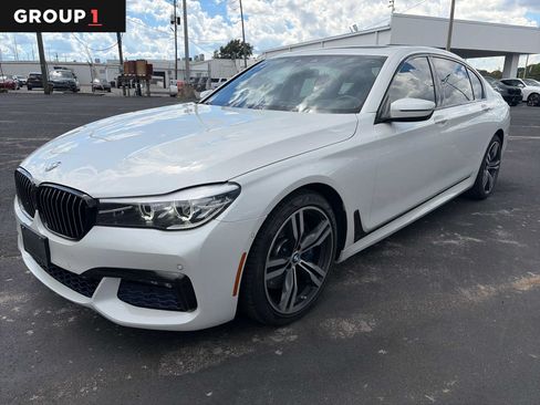 Used 2017 BMW 740i RWD image 1