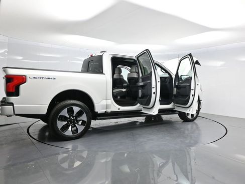 Used 2024 Ford F150 Lightning Platinum AWD/4WD image 5