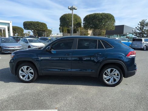 Used 2020 Volkswagen Atlas Cross Sport SE image 11