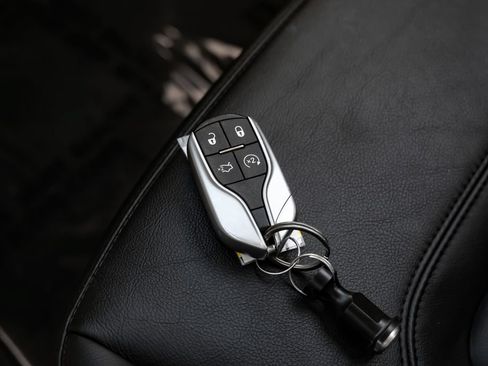 Used 2022 Maserati Quattroporte Modena RWD image 74