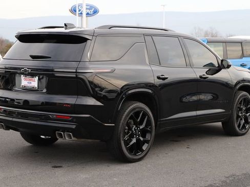 Used 2026 Chevrolet Traverse RS AWD/4WD image 5
