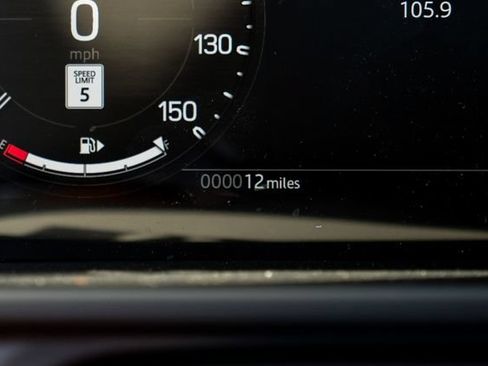 New 2026 Land Rover Defender 90 V8 AWD/4WD image 22