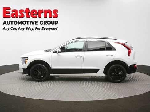 Used 2023 Kia Niro Wind w/ Wind Preserve Package image 57