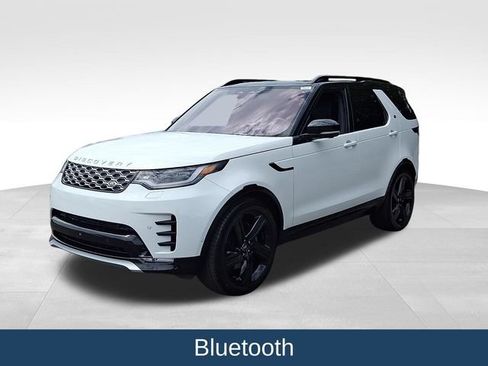 Used 2023 Land Rover Discovery Metropolitan Edition AWD/4WD image 4