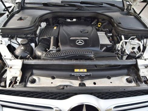 Used 2018 Mercedes-Benz GLC 300 4MATIC image 36