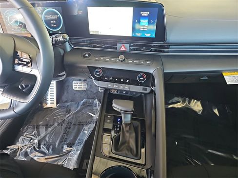 New 2026 Hyundai Elantra Sport image 19