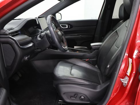 Used 2022 Jeep Compass Limited AWD/4WD image 8