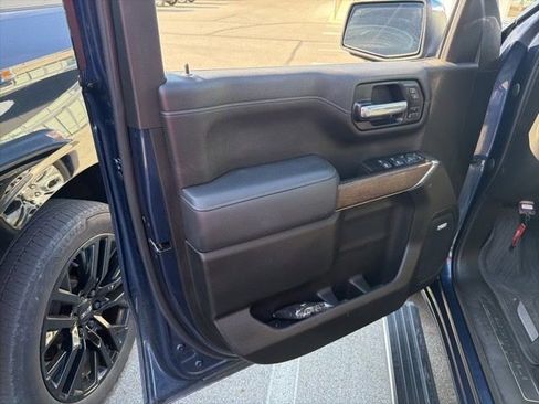 Used 2021 GMC Sierra 1500 Denali w/ Denali Ultimate Package AWD/4WD image 14
