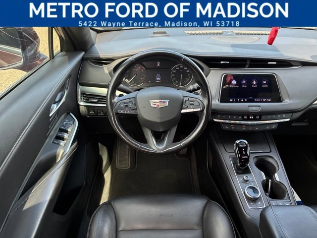 Used 2023 Cadillac XT4 Premium Luxury FWD image 13