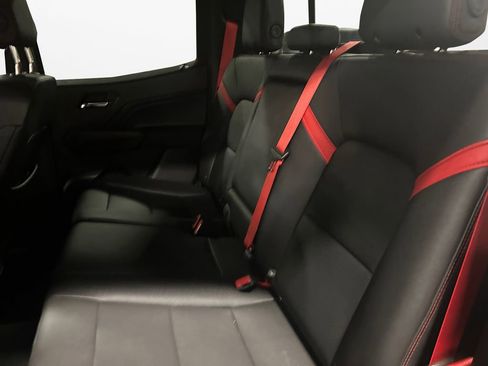 Used 2023 Chevrolet Colorado Z71 w/ Z71 Convenience Package 2 image 13