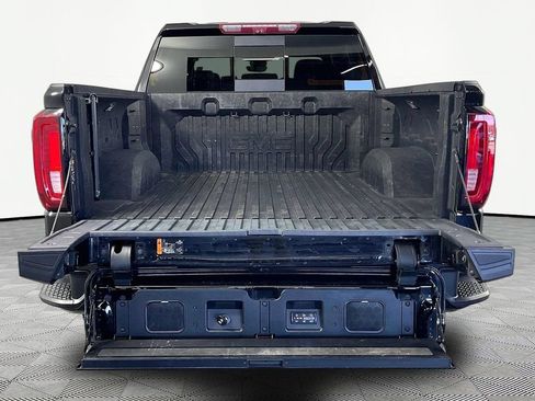 Certified 2024 GMC Sierra 1500 AT4 w/ Technology Package AWD/4WD image 7
