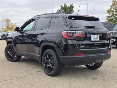 New 2026 Jeep Compass Latitude image 14