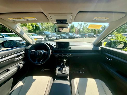 Used 2024 Honda CR-V EX image 7