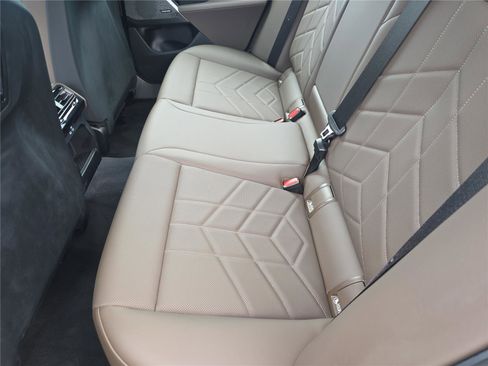 Used 2026 BMW 530i RWD image 13