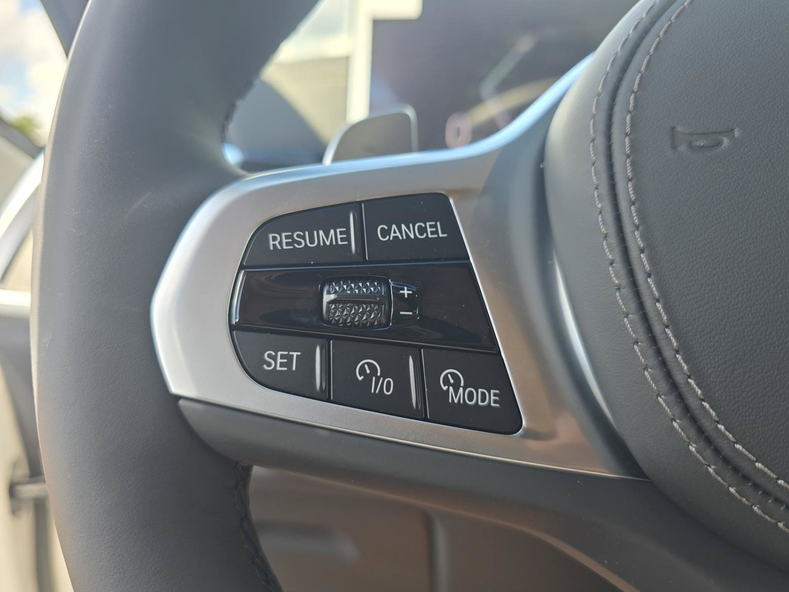 New 2027 BMW X6 xDrive40i w/ Climate Comfort Package AWD/4WD image 19