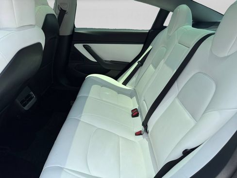 Used 2020 Tesla Model 3 Standard Range Plus RWD image 28
