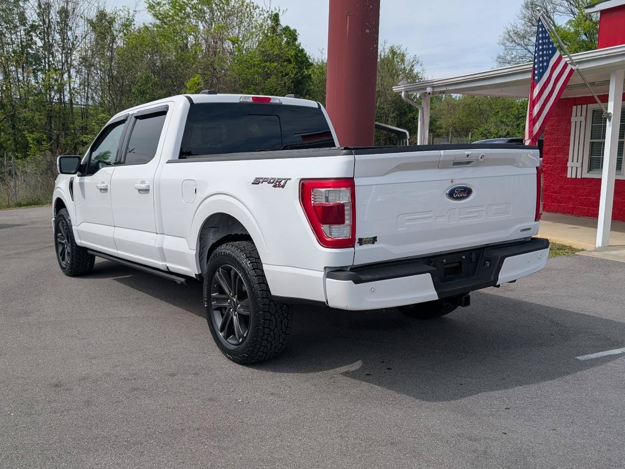 Used 2021 Ford F150 Lariat w/ Equipment Group 502A High AWD/4WD image 3