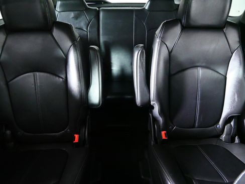 Used 2015 GMC Acadia SLT AWD/4WD image 13