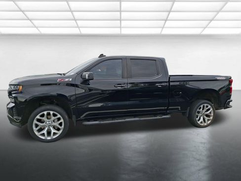 Used 2020 Chevrolet Silverado 1500 LT Trail Boss w/ Midnight Edition image 5