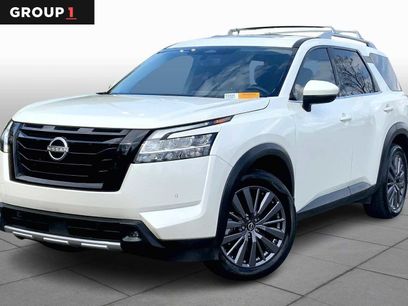 Used 2023 Nissan Pathfinder SL w/ SL Premium Package
