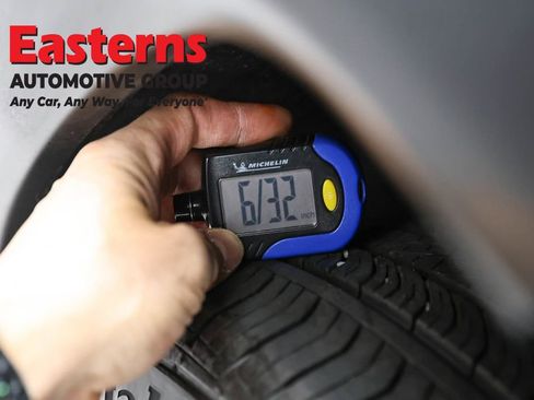 Used 2025 Jeep Compass Limited AWD/4WD image 26