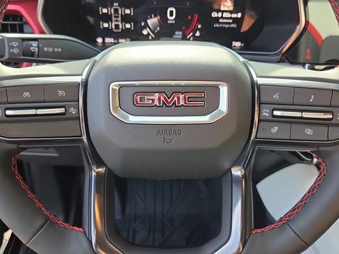 Used 2026 GMC Canyon AT4X AWD/4WD image 25