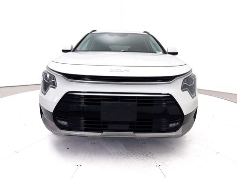 Used 2023 Kia Niro EX Touring FWD image 13