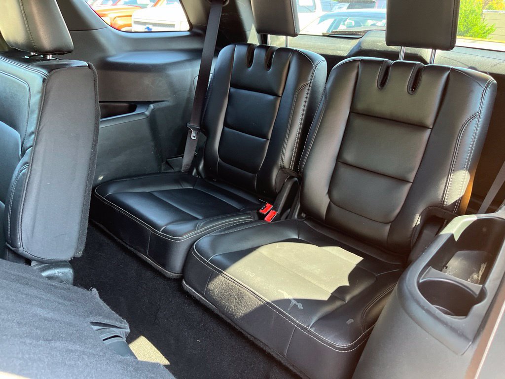 Used 2019 Ford Explorer Limited w/ Class III Trailer Tow Package AWD/4WD image 10