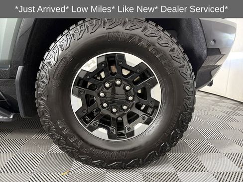 Used 2024 GMC Hummer EV 3X w/ Extreme Off-Road Package image 11