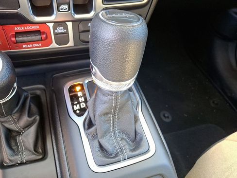 New 2026 Jeep Gladiator Sport image 11