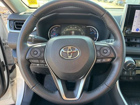 Used 2023 Toyota RAV4 XLE w/ Convenience Package AWD/4WD image 21