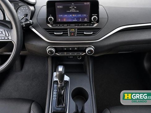 Used 2023 Nissan Altima 2.5 S FWD image 13