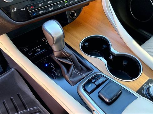 Used 2017 Lexus RX 350 FWD image 17