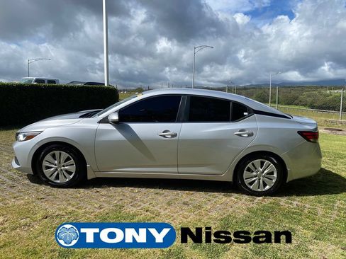 Used 2020 Nissan Sentra S w/ Trunk Package FWD image 4