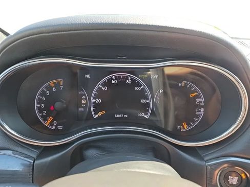 Used 2020 Jeep Grand Cherokee Overland AWD/4WD image 24