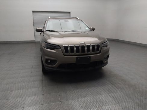 Used 2019 Jeep Cherokee Latitude w/ Popular Appearance Group FWD image 14