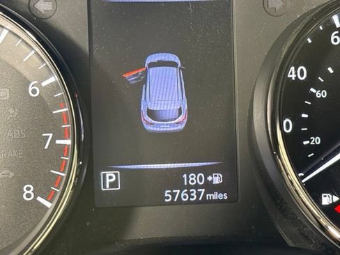 Used 2017 Nissan Rogue Sport SV AWD/4WD image 19