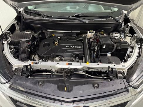 Used 2022 Chevrolet Equinox LT image 24