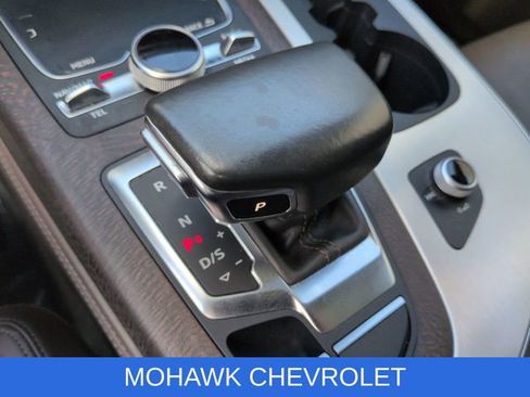 Used 2018 Audi Q7 3.0T Prestige AWD/4WD image 17
