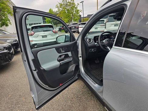 Used 2026 Mercedes-Benz GLB 250 image 19