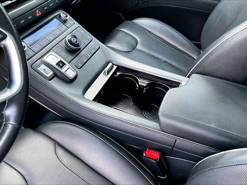 Used 2024 Hyundai Palisade Limited FWD image 17