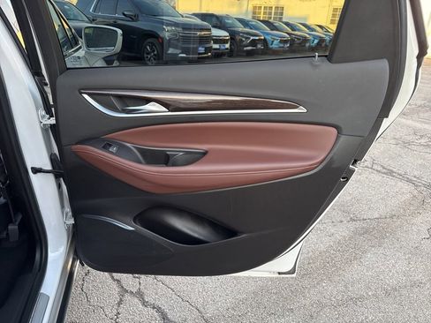 Used 2018 Buick Enclave Avenir w/ Avenir Technology Package image 11